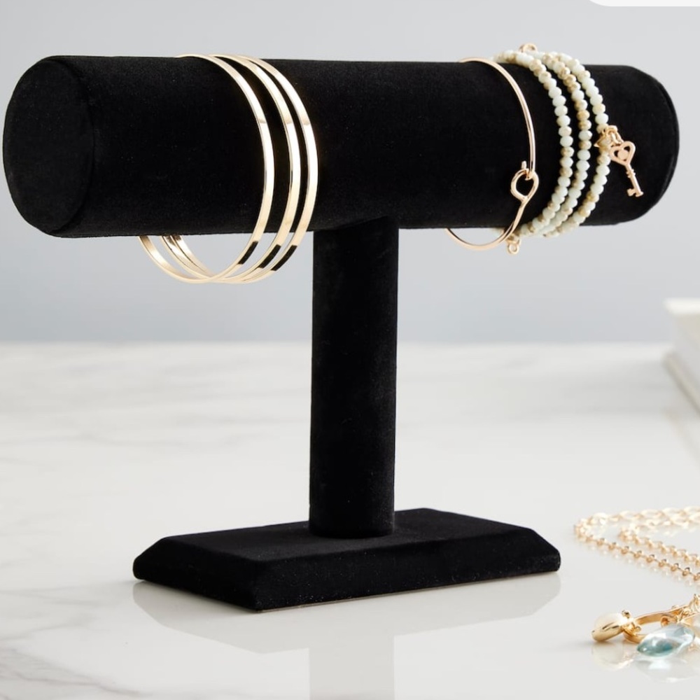 Black Velvet T Stand for Bracelets (Bracelets not included)